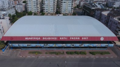 Kapalı Pazar Yerine Güneş Enerji Santrali Kuruluyor