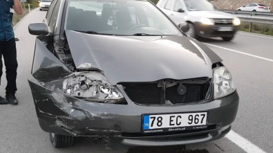 Karabük'te Trafik Kazası Açıklaması 1 Yaralı