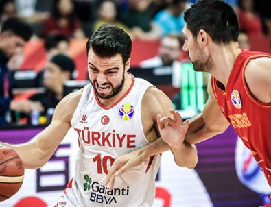Türkiye 79-74 Karadağ