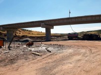12 Köyü Musabeyli İle Gaziantep'e Bağlayacak Köprü Tamamlanmak Üzere Haberi