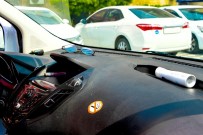 YANGIN TÜPÜ - Araç İçinde Unutulan Malzemeler Tehlike Saçıyor