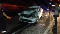 ALİ ŞAHİN - Otomobil İle Hafriyat Kamyonu Çarpıştı Açıklaması 1 Ağır Yaralı
