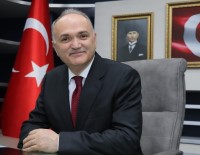 FARUK ÖZLÜ - Başkan Özlü 'Bizi Başarıya Götürecek En Önemli Araç Eğitimdir'