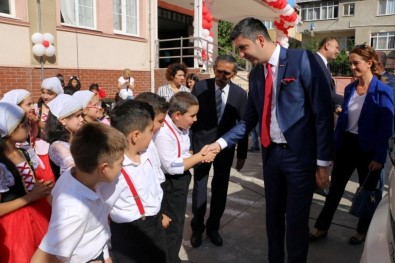 Kartal Belediyesi, Yeni Eğitim Öğretim Yılı Açılışında Öğrencileri Yalnız Bırakmadı