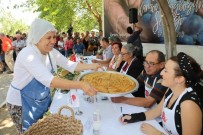 ALI ÖZTÜRK - Köylü Kadınların Yemek Sunumları Profesyonellere Taş Çıkarttı
