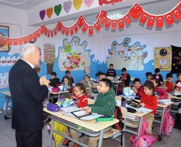 Lapseki'de 3 Bin 390 Öğrenci Ders Başı Yaptı