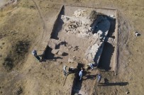 DEVŞIRME - (Özel) Ahlat'taki Kazılar Tarihe Işık Tutuyor