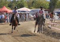 DERNEK BAŞKANI - Turgutlu'da Geleneksel Rahvan At Yarışı Heyecanı Yaşandı