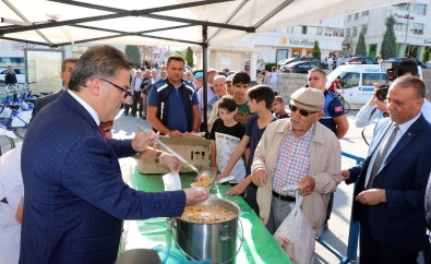 Yozgat Belediyesi'nden Bin 500 Kişilik Aşure İkramı