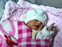 Aydın'da 2020'Nin İlk Bebeği 'Nehir' Oldu
