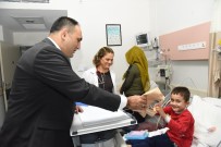 BİRİNCİ SINIF - Başkan Yılmaz, Yeni Yıla Hastanede Giren Çocuklarla Buluştu