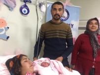MEHMET TAHMAZOĞLU - Gaziantep'te Yeni Yılın İlk Bebeği Perihan Ilgın