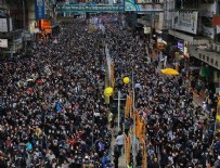 Hong Kong'da yeni yılın ilk günü protestolarla başladı