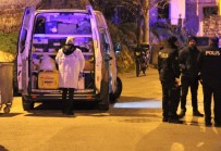 İZMIR ADLI TıP KURUMU - İzmir'de Bıçaklı Kavga Açıklaması 1 Ölü