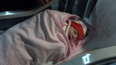 Kırıkkale'de, 2020 Yılının İlk Bebekleri Dünyaya Geldi