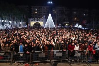 PATLAMIŞ MISIR - Mersin'de Yeni Yıl Coşkusu Yaşandı