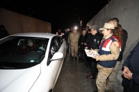 KAZIM KARABEKİR - Van Valisi Bilmez, Yeni Yıla Nöbete Giren Güvenlik Güçlerini Ziyaret Etti