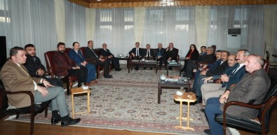 Aşkale Belediye Başkanı Yaptırmış'tan Rektör Çomaklı'ya Ziyaret