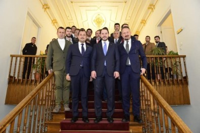 Bakan Albayrak İle Çekilen Fotoğraf Tekirdağ'da Tartışma Konusu Oldu