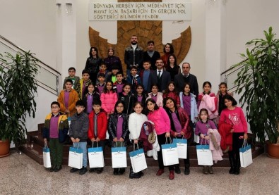 'Bu Kış Üşüyen Çocuk Kalmasın' Projesine Destek