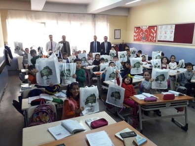 Iğdır'da İlkokul Öğrencilerine 'Sıfır Atık Ve Geri Dönüşüm' Eğitimi