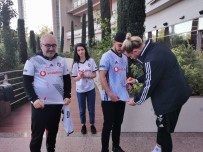 DEVRE ARASı - Karakartallılar, Beşiktaş'ı Antalya Kampında Ziyaret Etti