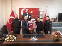 ŞEHİT ANNESİ - Polisler Şehit Annesinin Talebini Yerine Getirdi