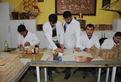 Şanlıurfa'da Engelli Vatandaşlara Çeşitli Dallarda Kurs İmkanı Sunuluyor