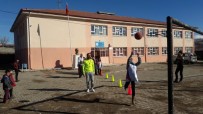 BASKETBOL - Bu Köyde Basketbol, Kale Direğinde Oynanıyor
