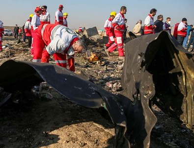 İran füzeyle düşürülen Ukrayna uçağının karakutusunu Fransa'ya gönderiyor