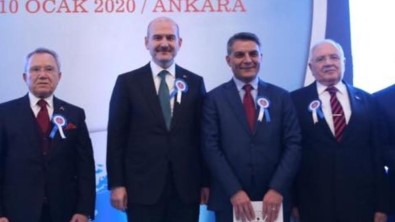 Kaymakam Özkan'a 'Yılın İdarecisi' Ödülü Verildi