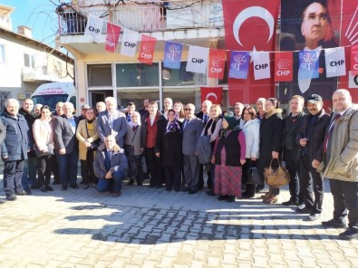Pazarlar CHP'de Salih Çetinkaya Tekrar Seçildi