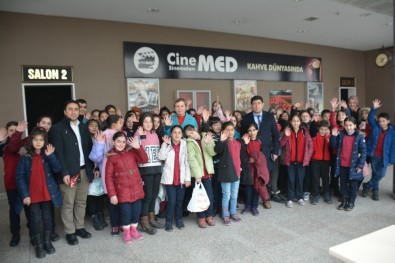 Tatvan'da Öğrencilerine Yönelik Sinema Etkinliği Düzenlendi