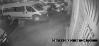 (Özel) Vatandaşların Gözü Önünde 'Pes' Dedirten Motosiklet Hırsızlığı Kamerada