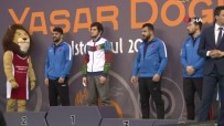 GÜMÜŞ MADALYA - Yaşar Doğu Güreş Turnuvası Sona Erdi