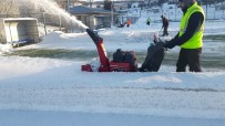 YEŞILKENT - 5 Gündür Kar Yağmayan İlçelerde Maçlar İptal Edildi
