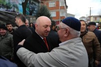 UMRE - Başkan Bıyık, Umre Yolculuğuna Çıkan Vatandaşları Uğurladı