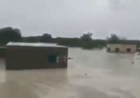 KAR YAĞıŞı - İran'da Yoğun Yağış Sele Neden Oldu