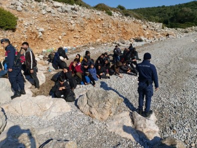 İzmir'de Ölüme Yolculuğa Çıkan 171 Göçmen Yakalandı