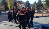 İL JANDARMA KOMUTANLIĞI - Jandarma'dan Akaryakıt Hırsızlığı Operasyonu Açıklaması 3 Gözaltı