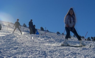 Karaman Bozdağ Kayak Merkezine İlgi Artıyor