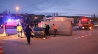 Sivas'ta Kamyon Otomobille Çarpıştı Açıklaması 6 Yaralı