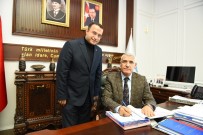 TOPLU SÖZLEŞME - Battalgazi Belediyesi İşçilerine Toplu Sözleşme İmzalandı