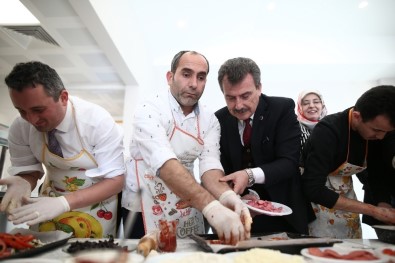 Görme Engelliler, Pizza Yaparak Hünerlerini Sergiledi