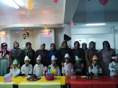 Minik Öğrenciler, Aileleriyle Birlikte Deneyler Yaptı