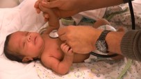 ÇOCUK HASTALIKLARI - Prematüre Doğan Bebeğin Kalbindeki Damar Açıklığı Anjiyografik Yöntemle Kapatıldı
