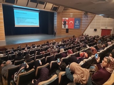 Sıtkı Aslanhan'dan 'Aile İçi Eğitim' Semineri