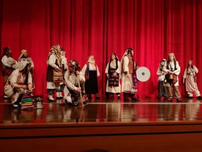'Zafere Götüren Analar' Adlı Tiyatro Oyunu Kırşehir Halkı İle Buluştu