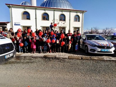 Elazığ'da Jandarmadan 'Sizden Biriyiz' Projesi