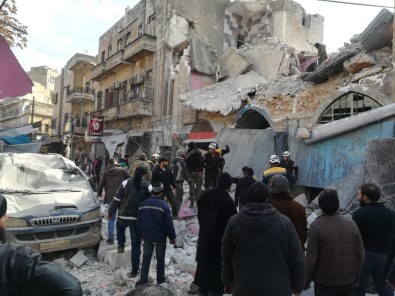 Esad Rejimi İdlib'te Pazar Yerine Saldırdı Açıklaması 8 Yaralı